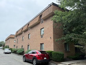 35 Washington St # 3 Property Photo 1