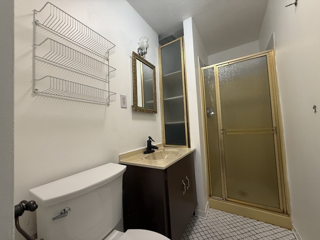 35 Washington St # 3 Property Photo 12