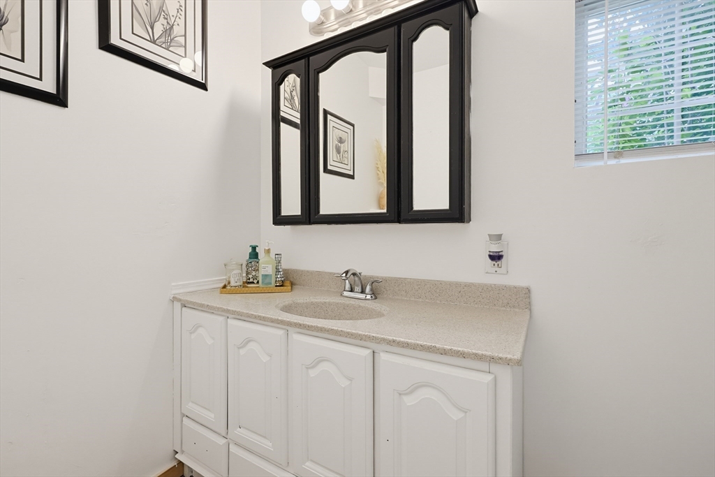 25 Old Elmdale Rd Property Photo 21