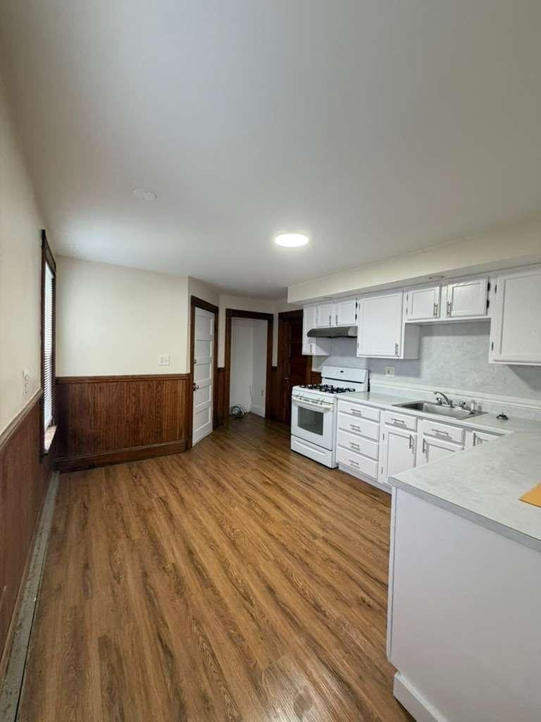 103 Central Ave # 3 Property Photo 1