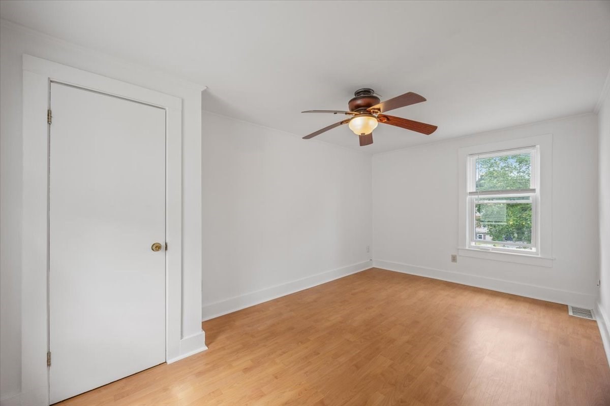 90 Middlesex St Property Photo 10