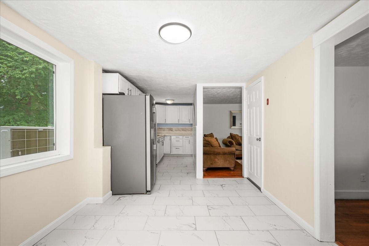 6 Oakwood Ave Property Photo 13