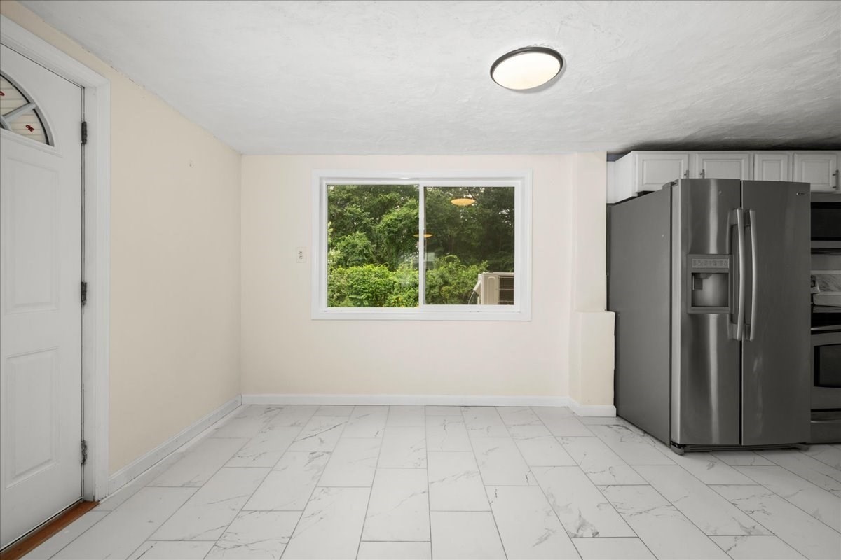 6 Oakwood Ave Property Photo 14