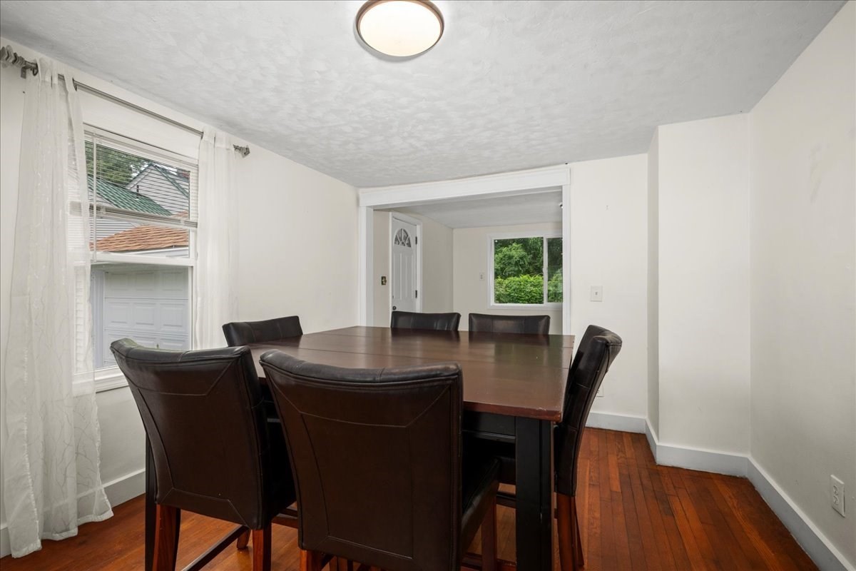 6 Oakwood Ave Property Photo 15
