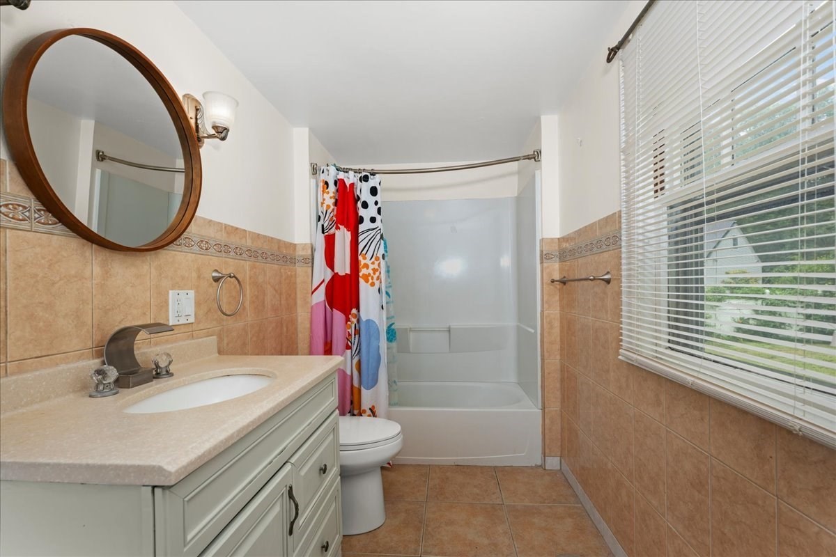 6 Oakwood Ave Property Photo 21