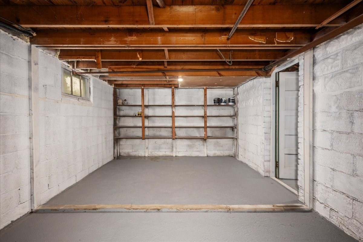 6 Oakwood Ave Property Photo 30
