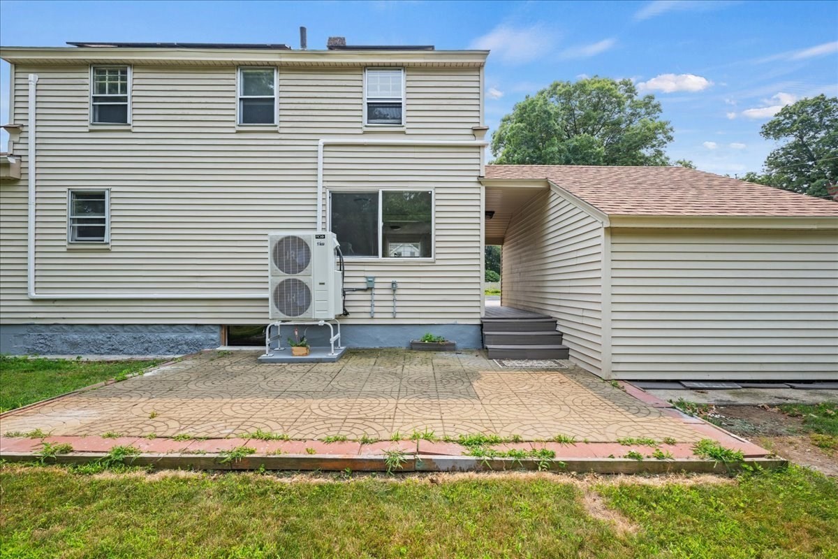 6 Oakwood Ave Property Photo 32