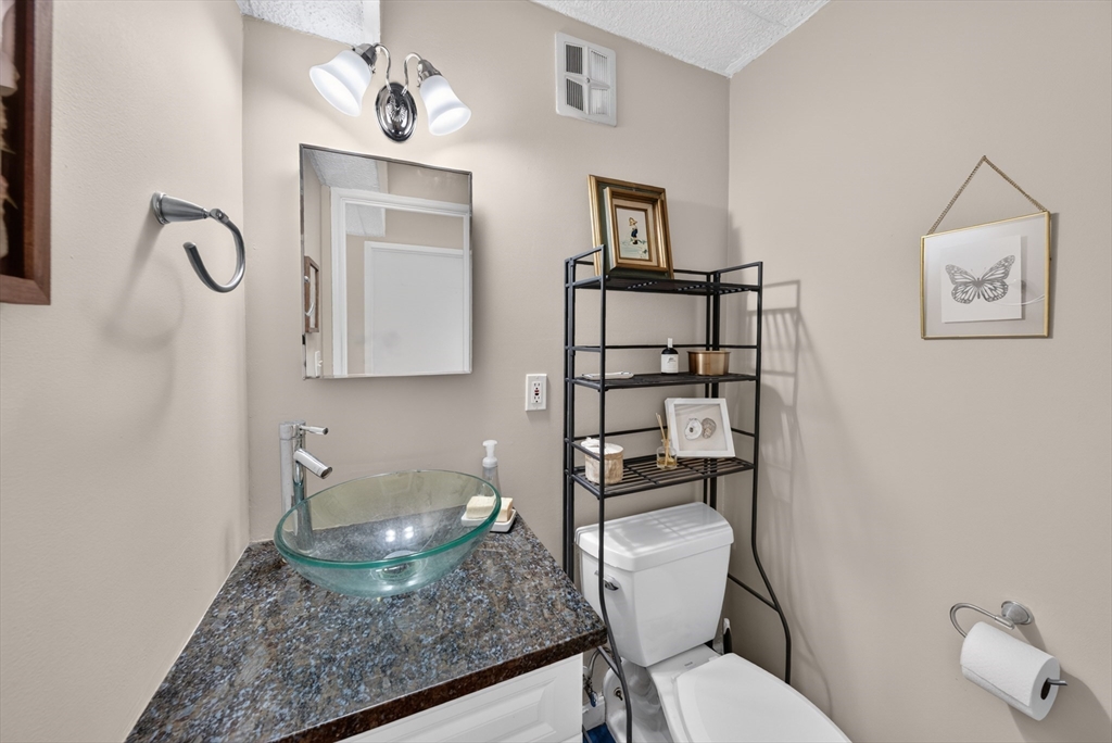 55 Sewall Ave Property Photo 18