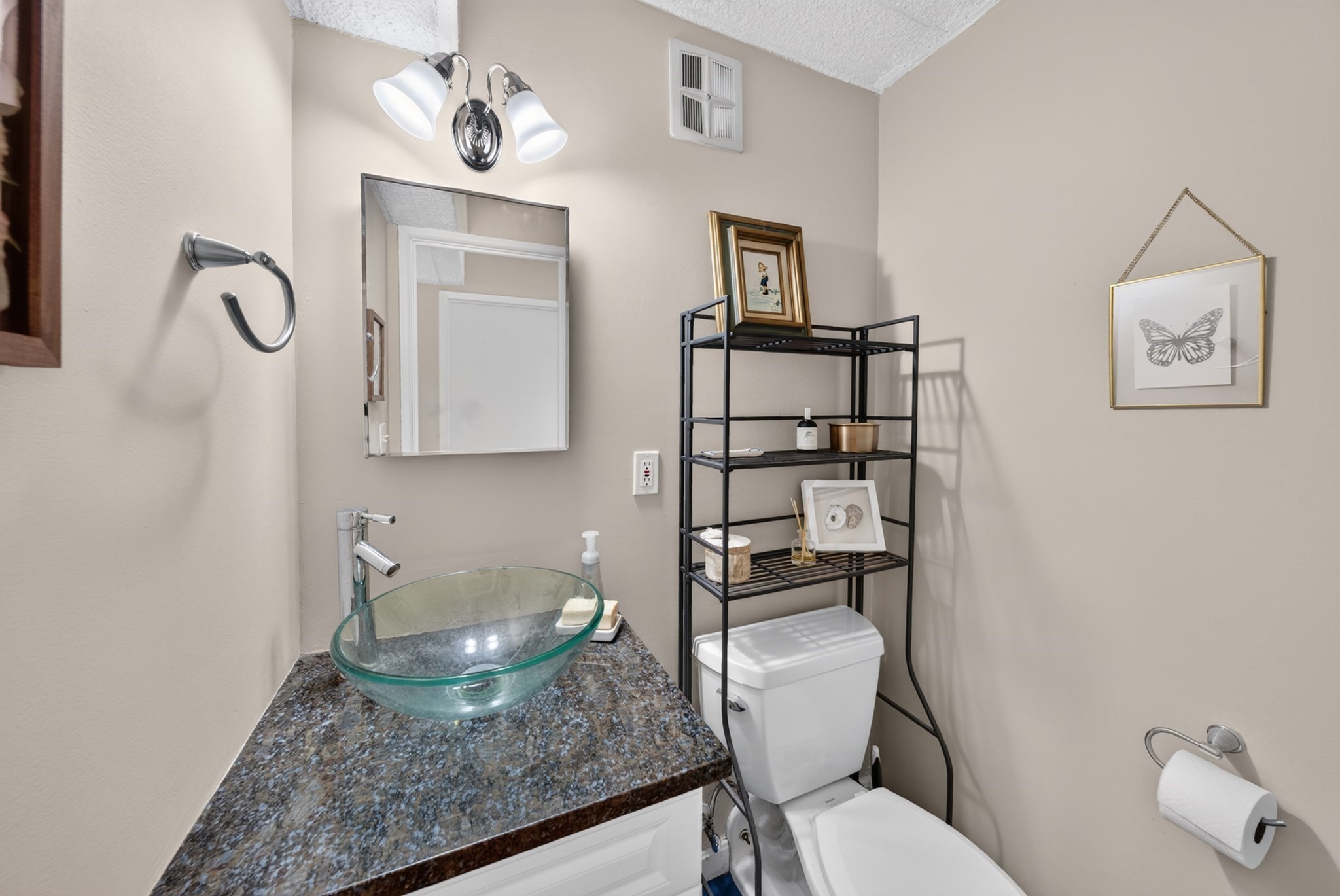 55 Sewall Ave Property Photo 18
