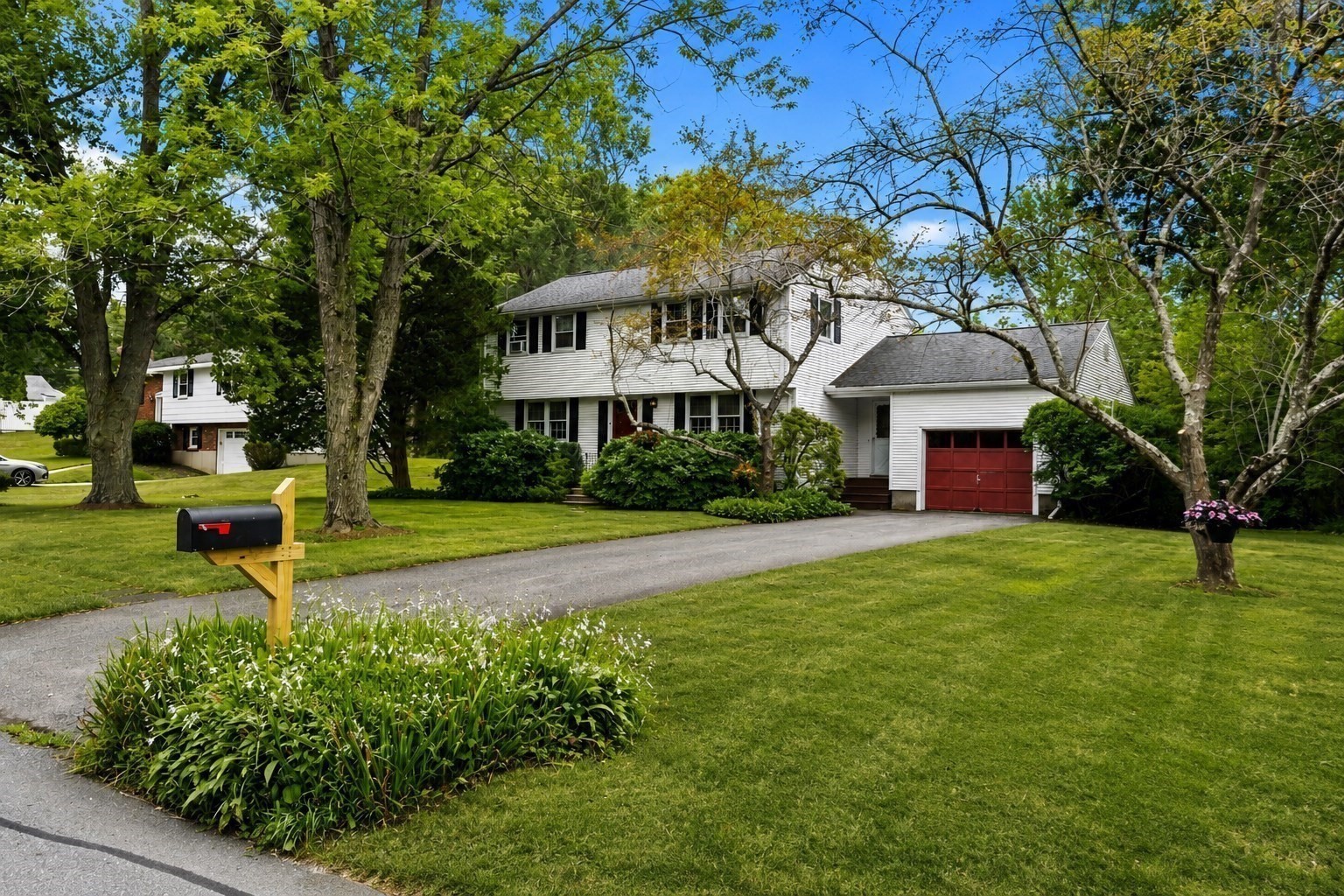 4 Heard Drive Property Photo 2