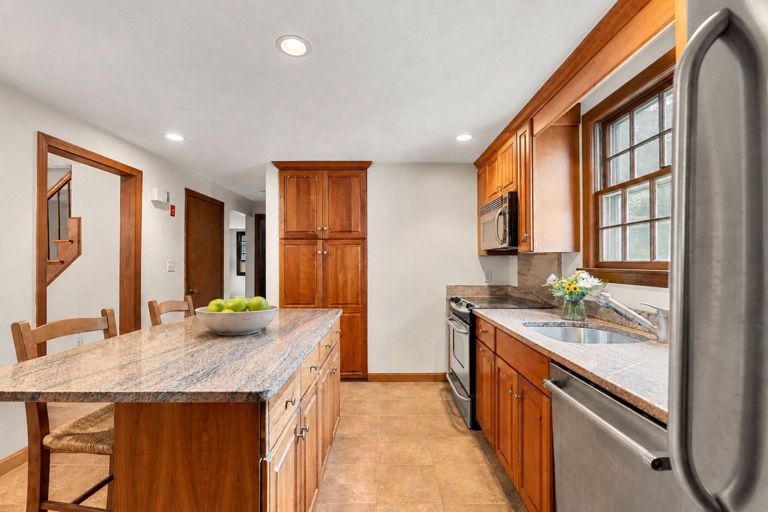 4 Heard Drive Property Photo 5