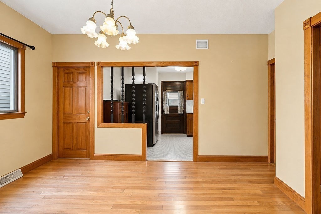 320 Davis Street Property Photo 13