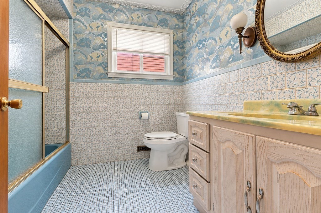 320 Davis Street Property Photo 15