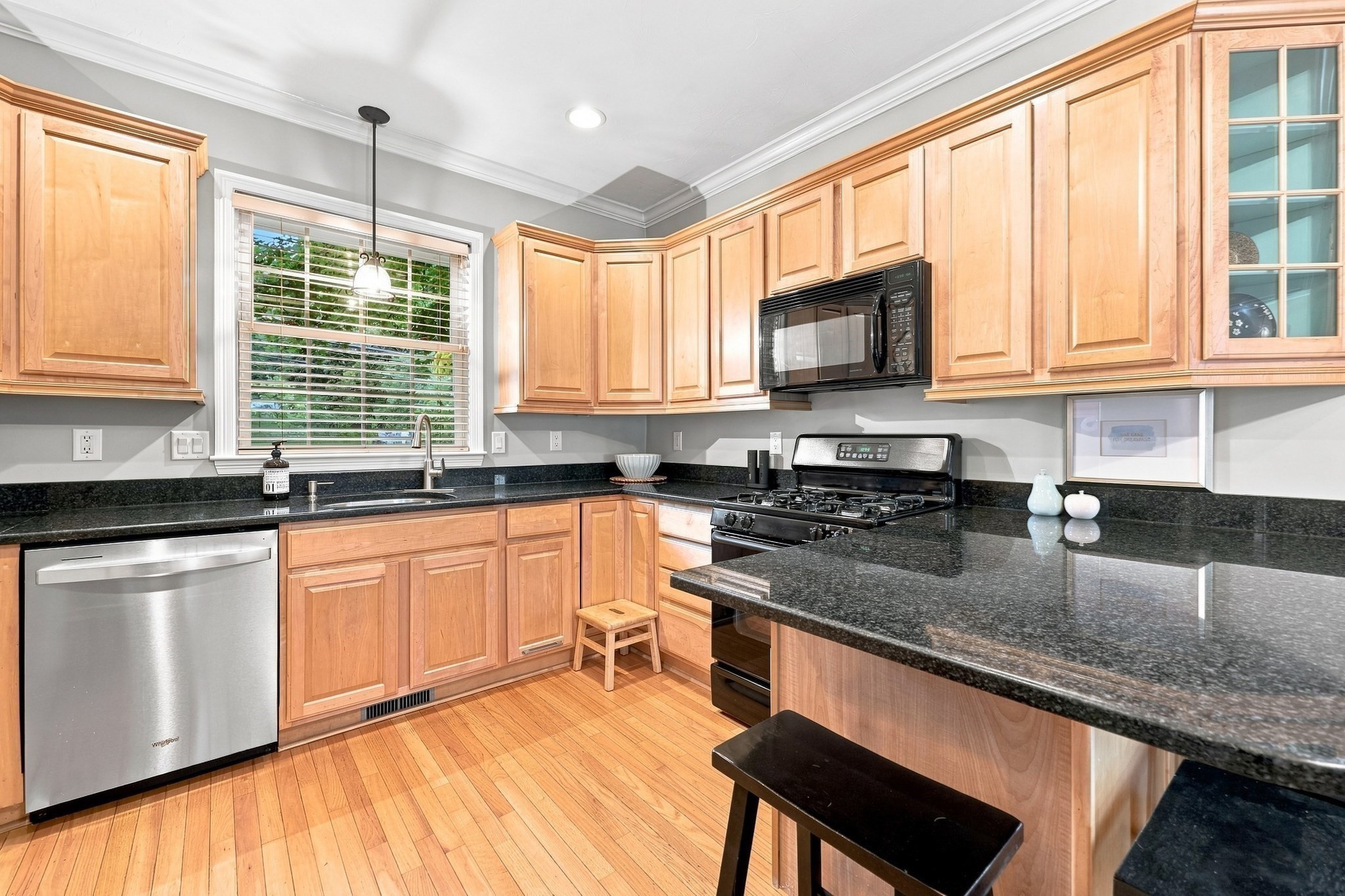 222 Mendon Street Property Photo 6