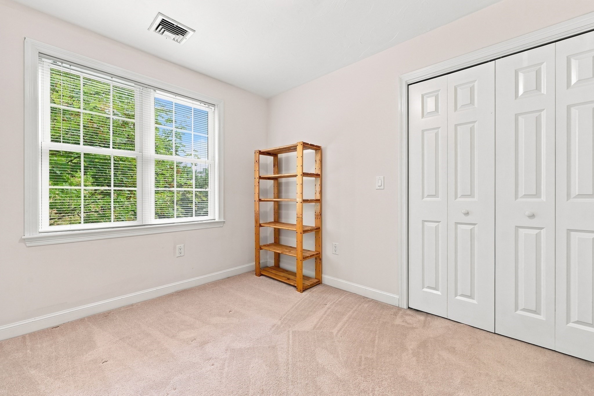 222 Mendon Street Property Photo 20