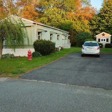22 Thayer Dr Property Photo 12