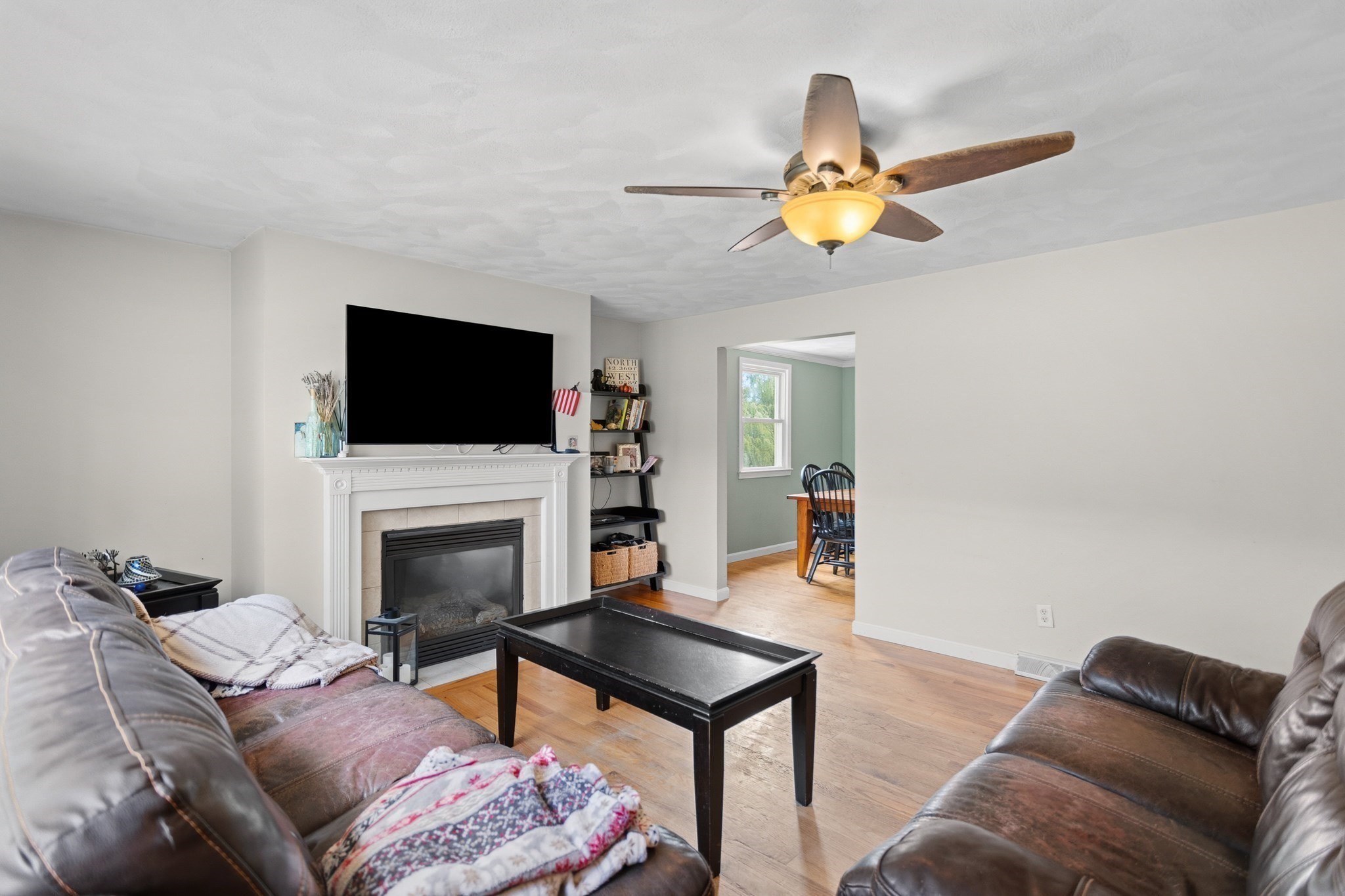 183 E Broadway Property Photo 12