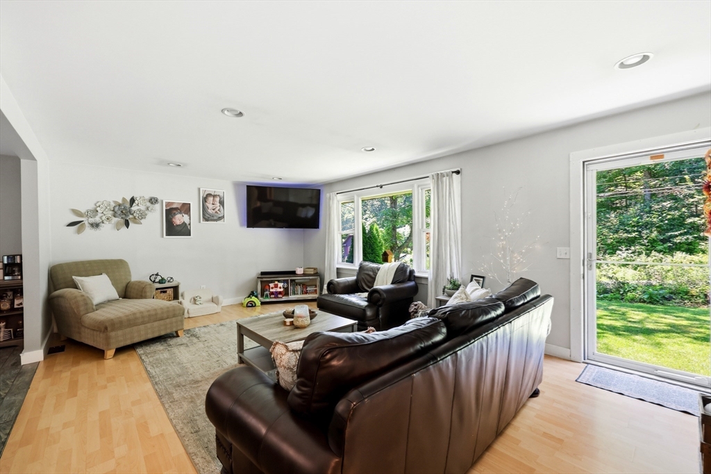 21 Goss Hill Rd Property Photo 13