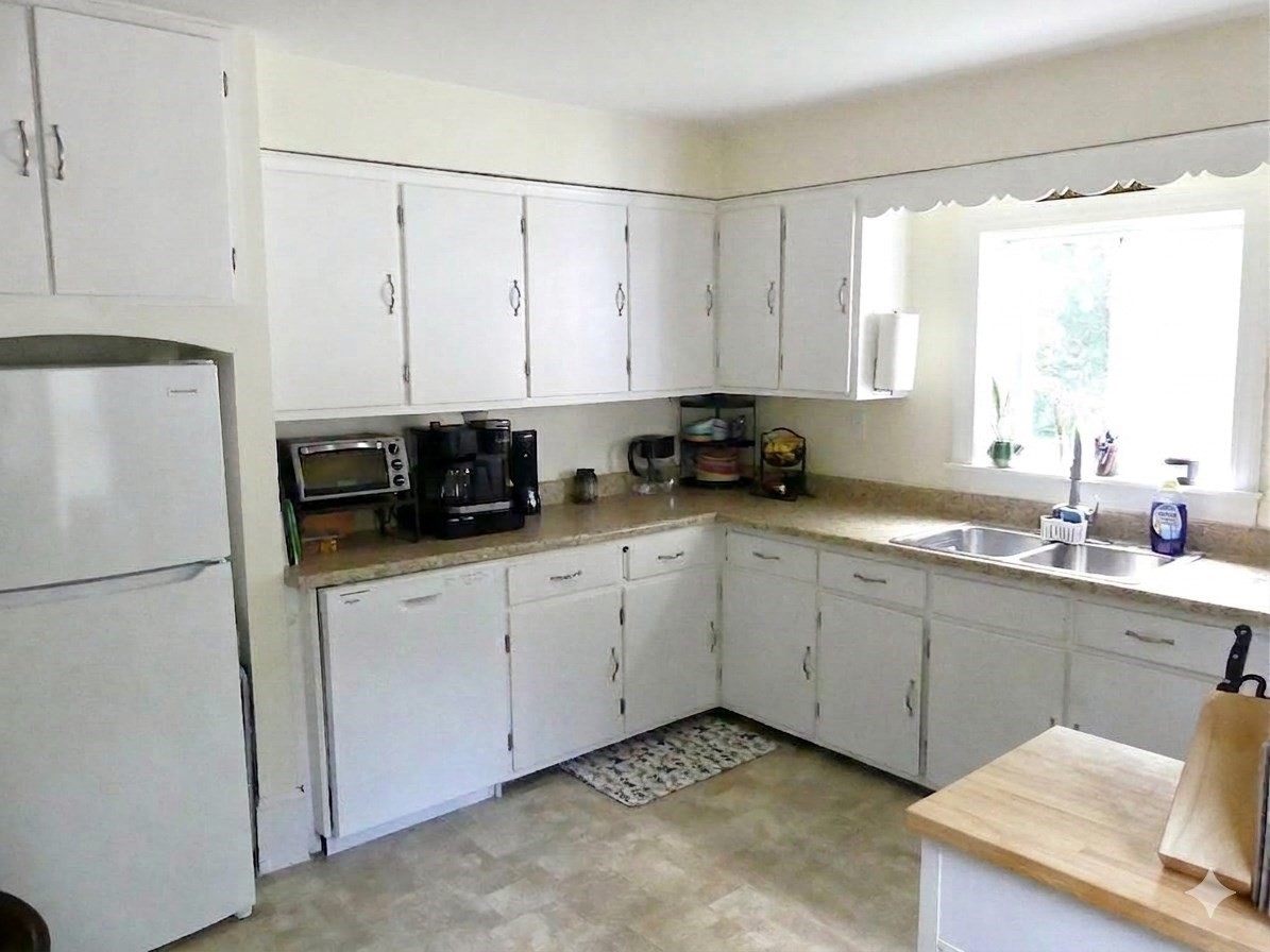118 Randolph Ave Property Photo 5
