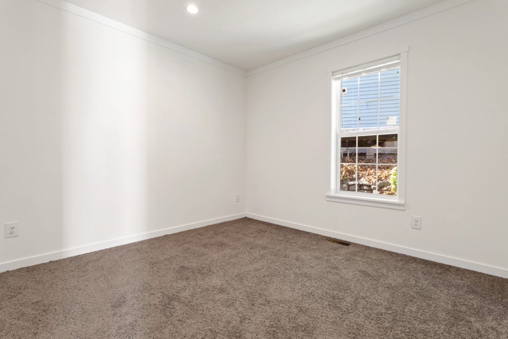 103 Newbury # 11 Property Photo 24