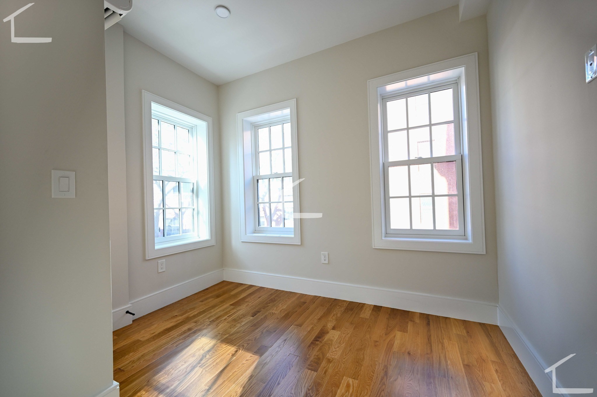 18 Winchester St # 4 Property Photo 2