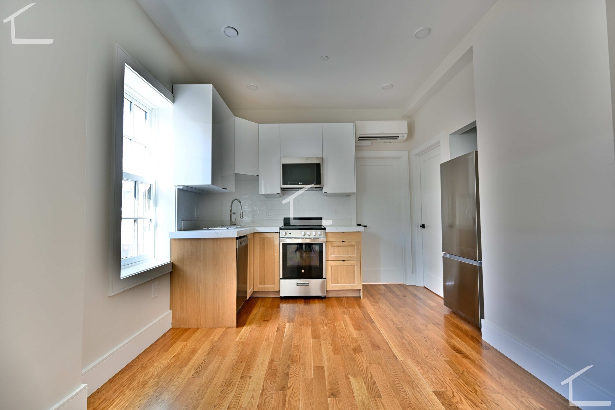 18 Winchester St # 4 Property Photo 3
