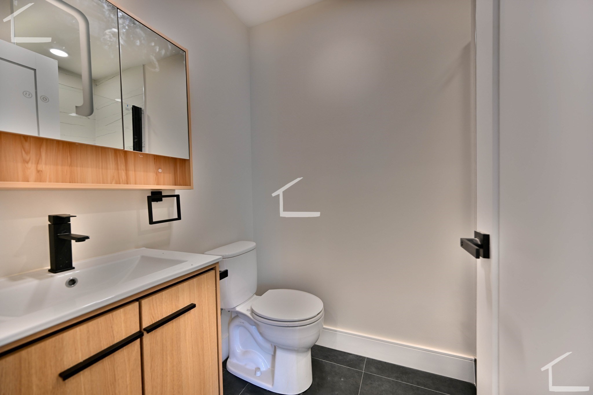 18 Winchester St # 4 Property Photo 4