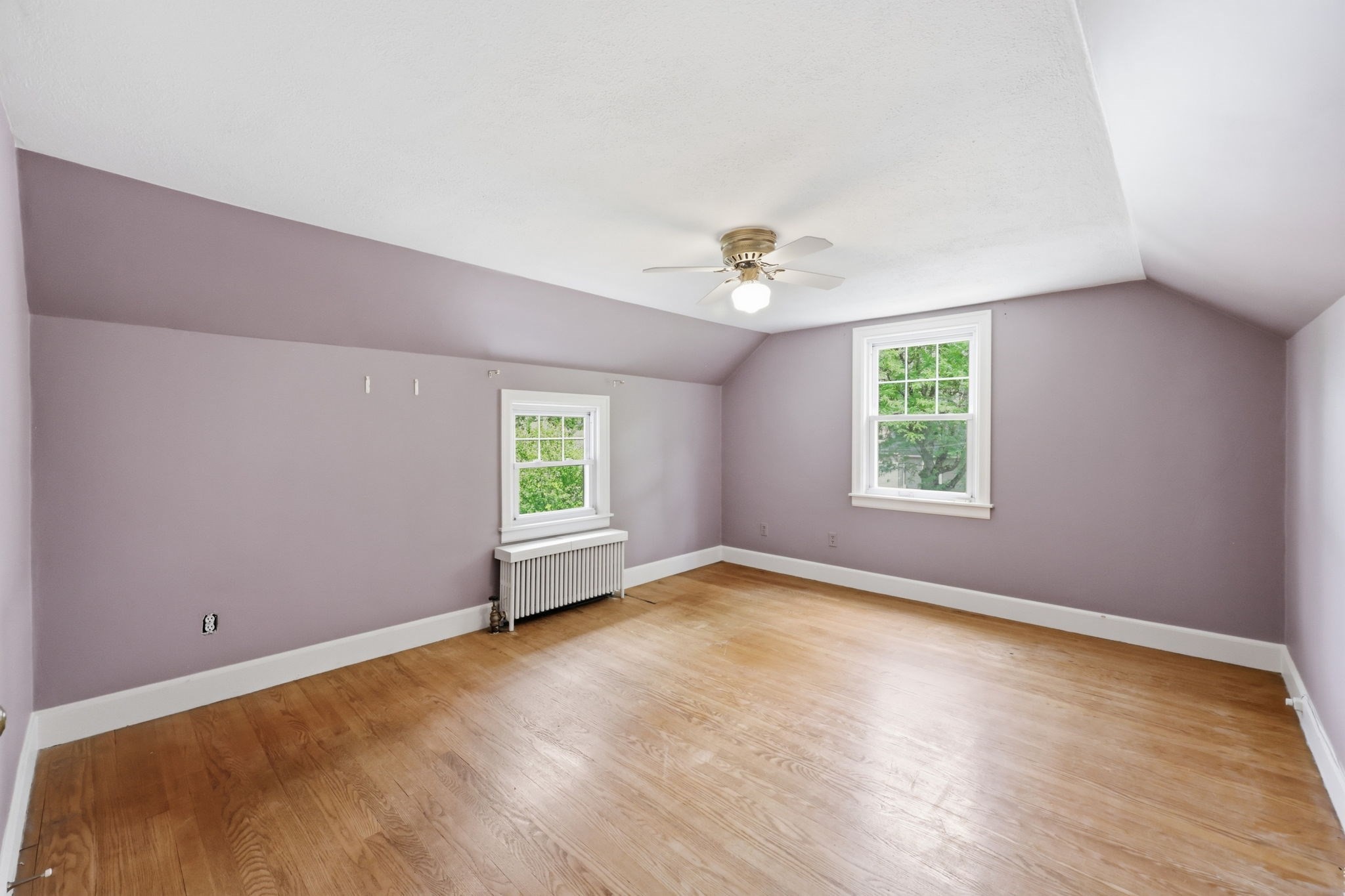250 Gillette Ave Property Photo 31