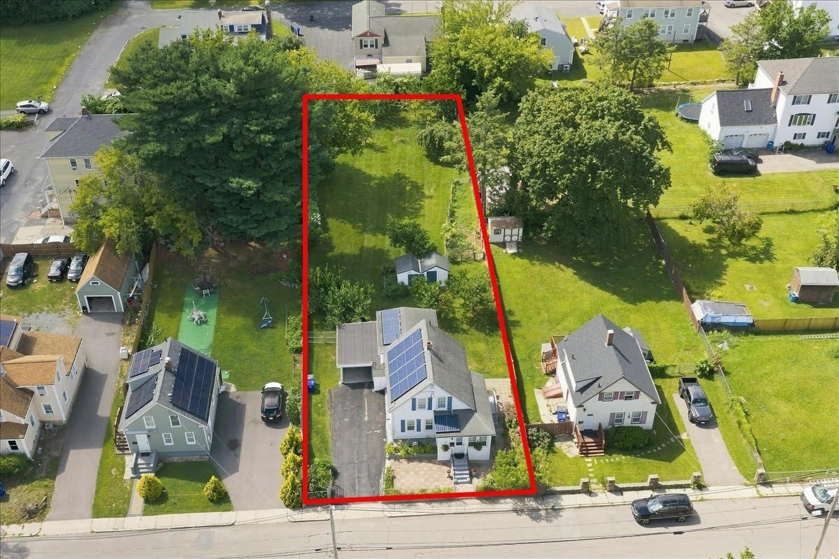 9 Oliver Street Property Photo 2