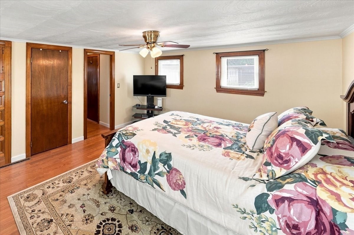 9 Oliver Street Property Photo 9