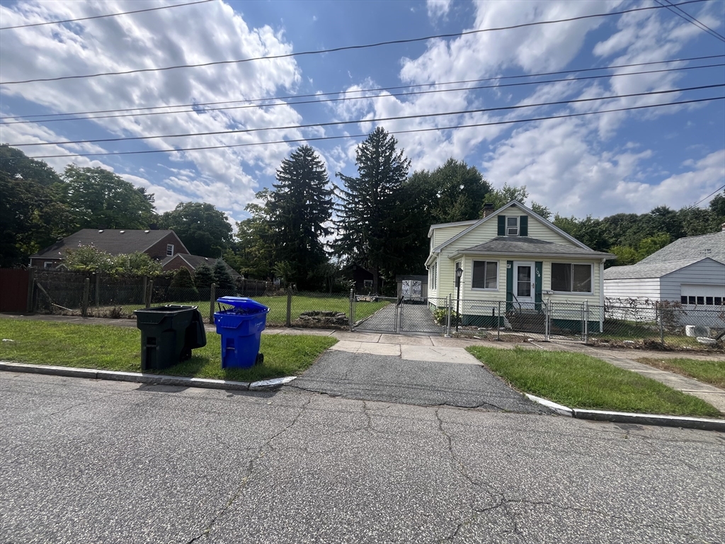 104 Balis St Property Photo 1
