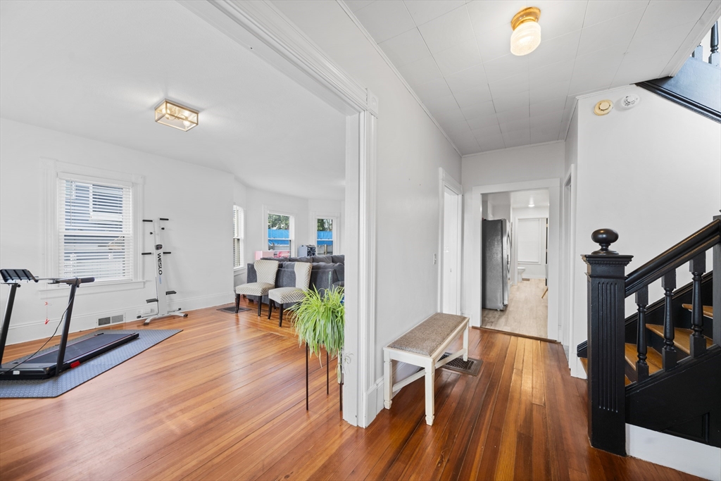 275 Broadway St Property Photo 10