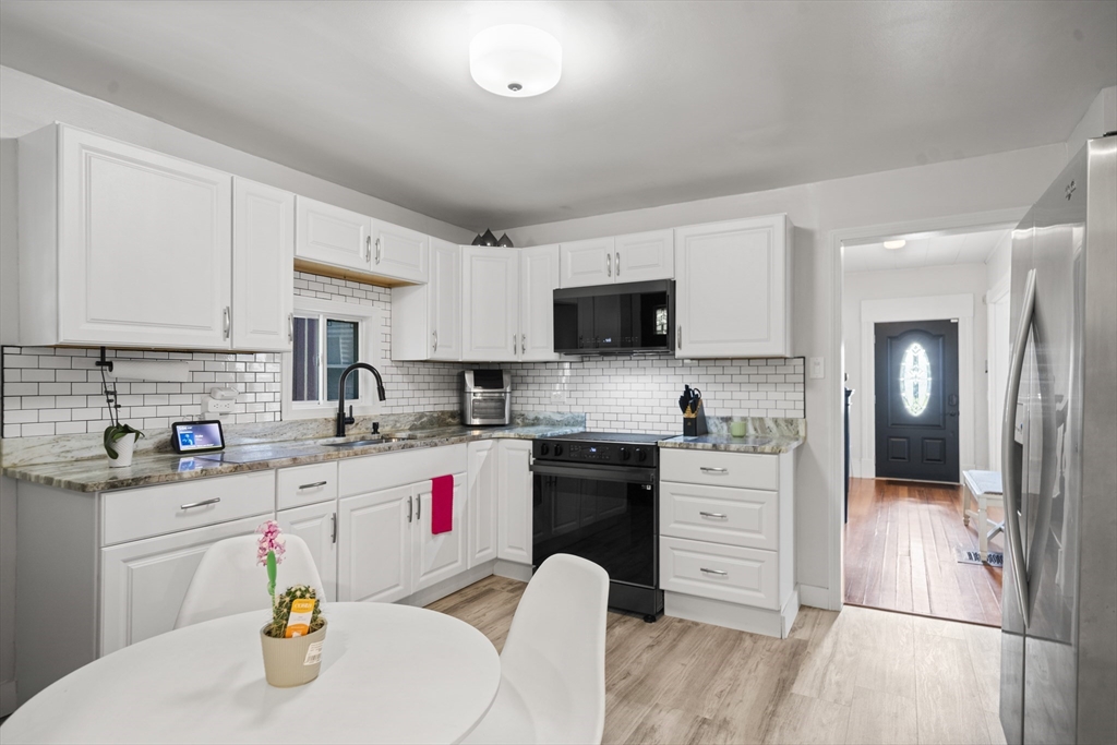 275 Broadway St Property Photo 15