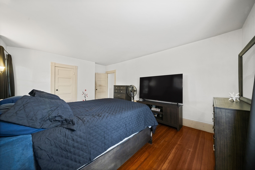 275 Broadway St Property Photo 24