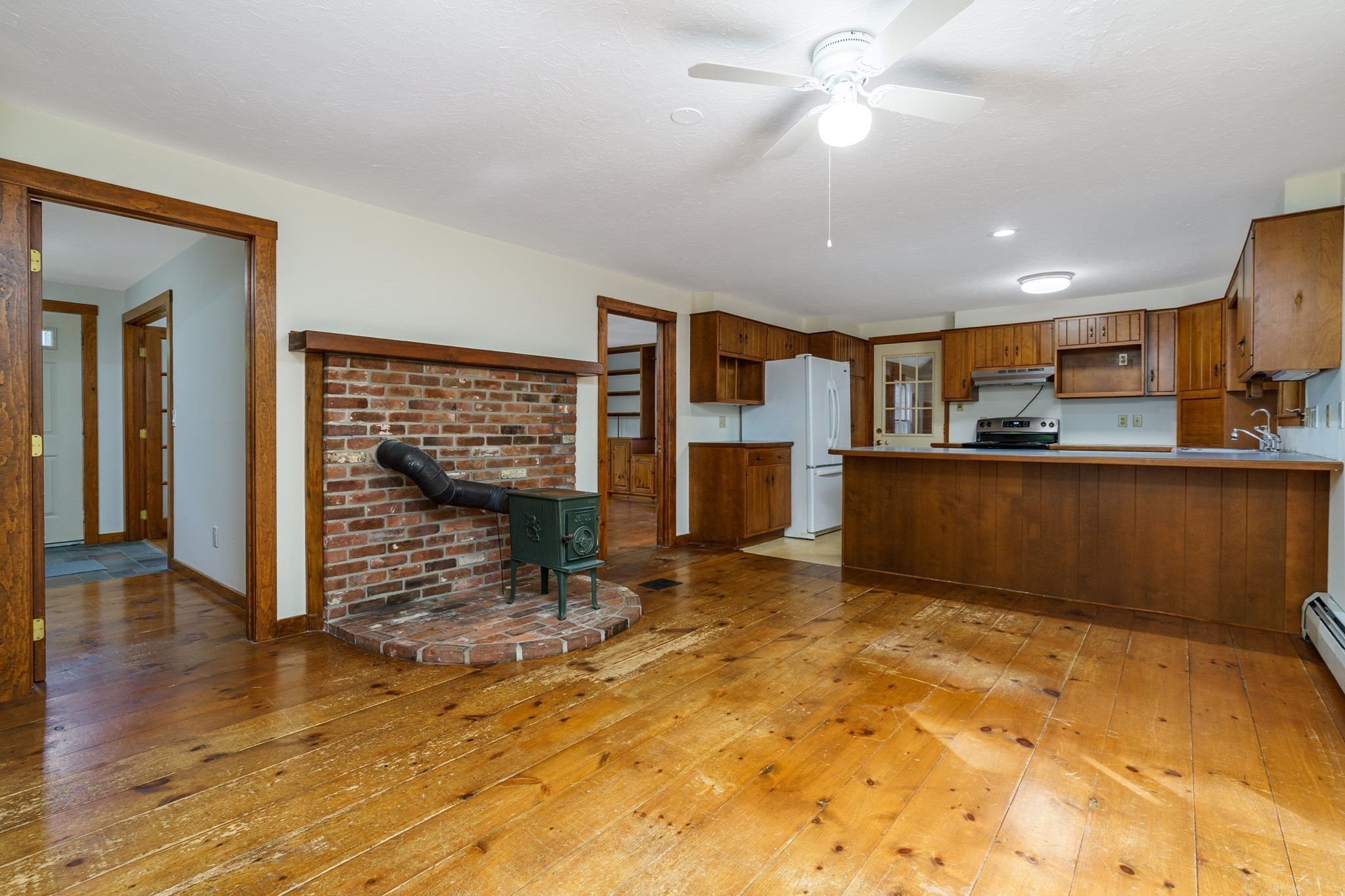 123 Saunders Street Property Photo 12