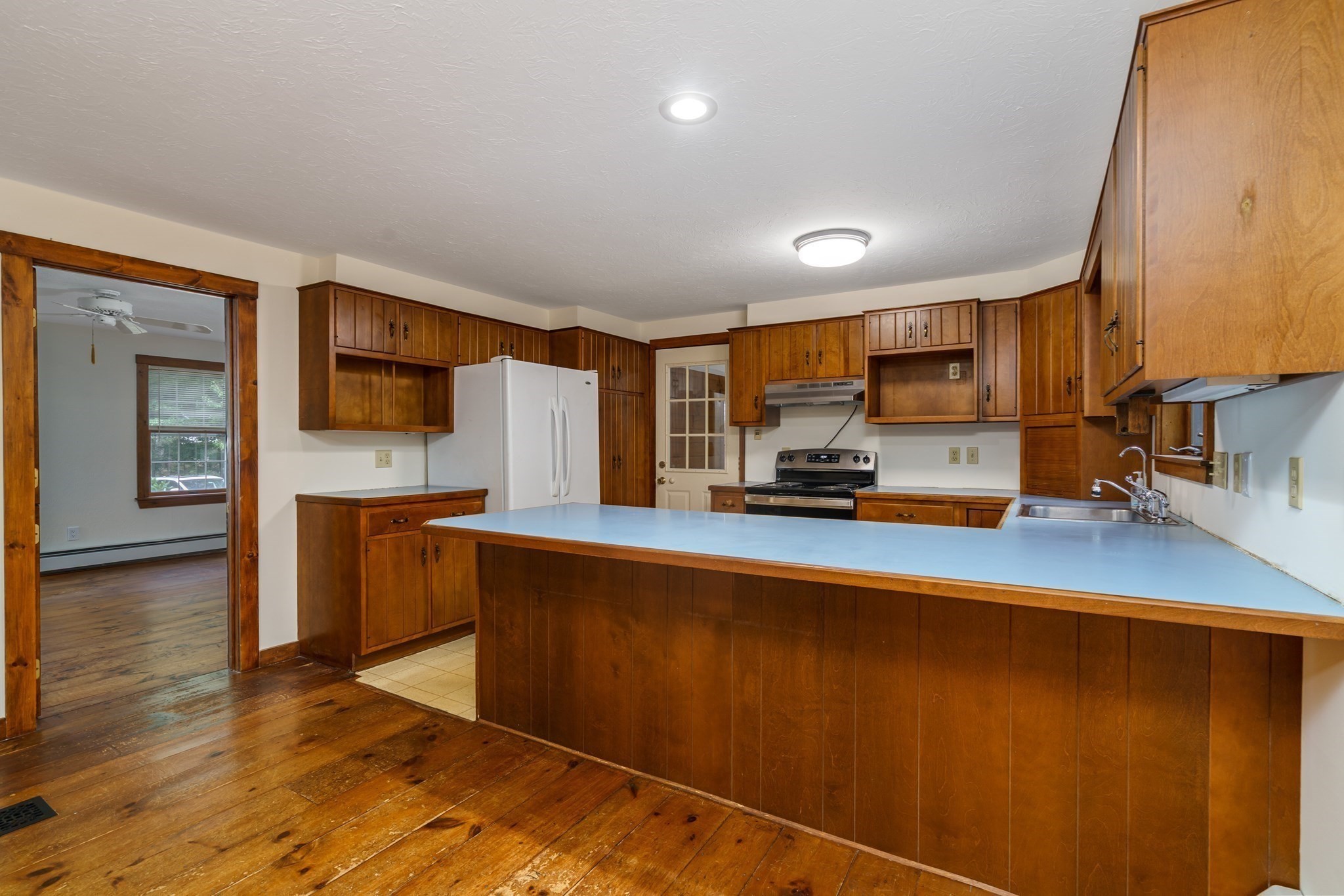 123 Saunders Street Property Photo 14
