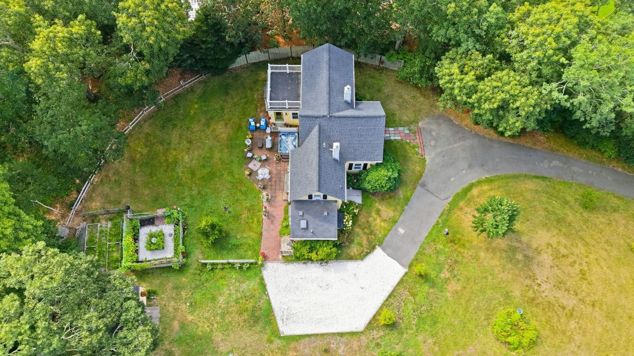 775 Shore Rd Property Photo 2