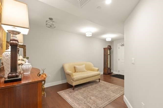 201 Elliott Street # 100 Property Photo 3