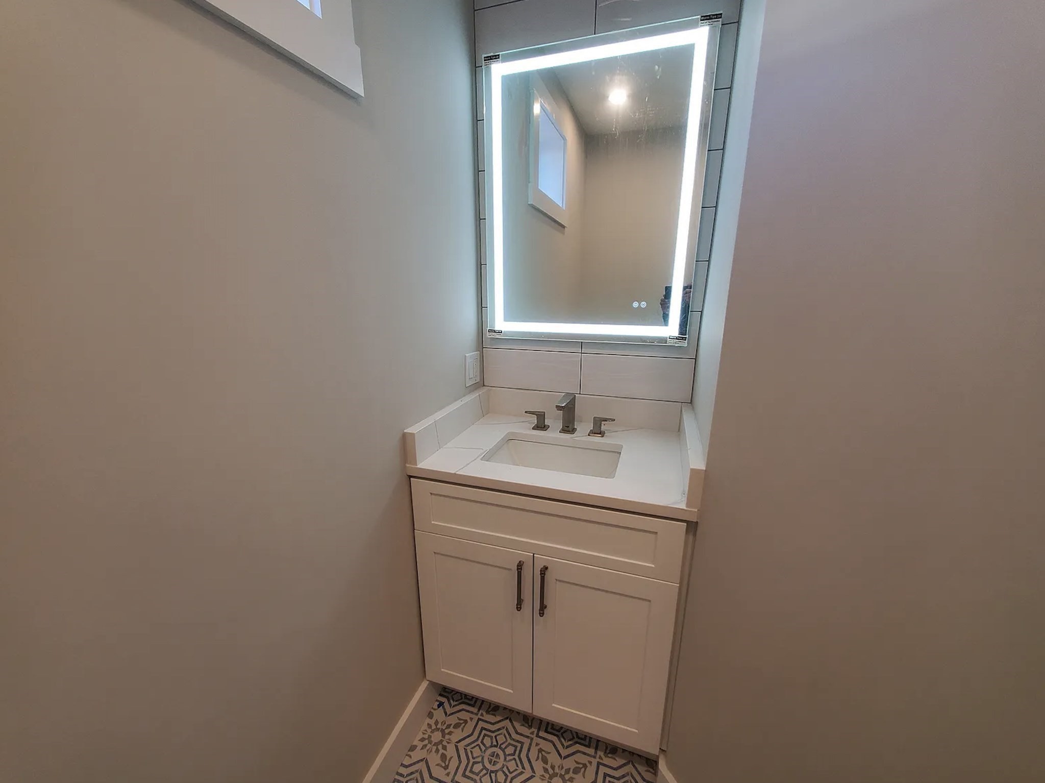 21 Wallingford Rd # 3 Property Photo 8
