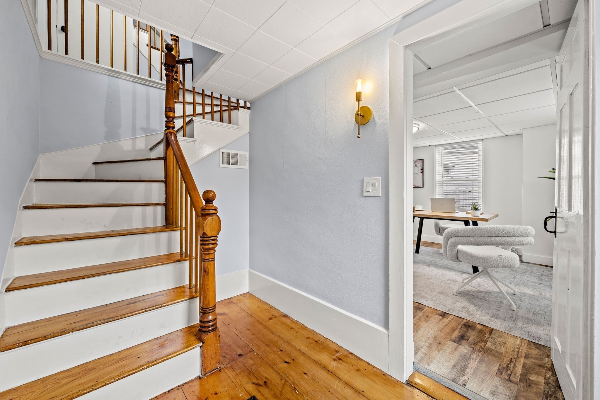53 Sewall St Property Photo 13