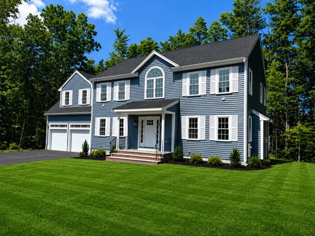4 Clarendon Circle Property Photo 1