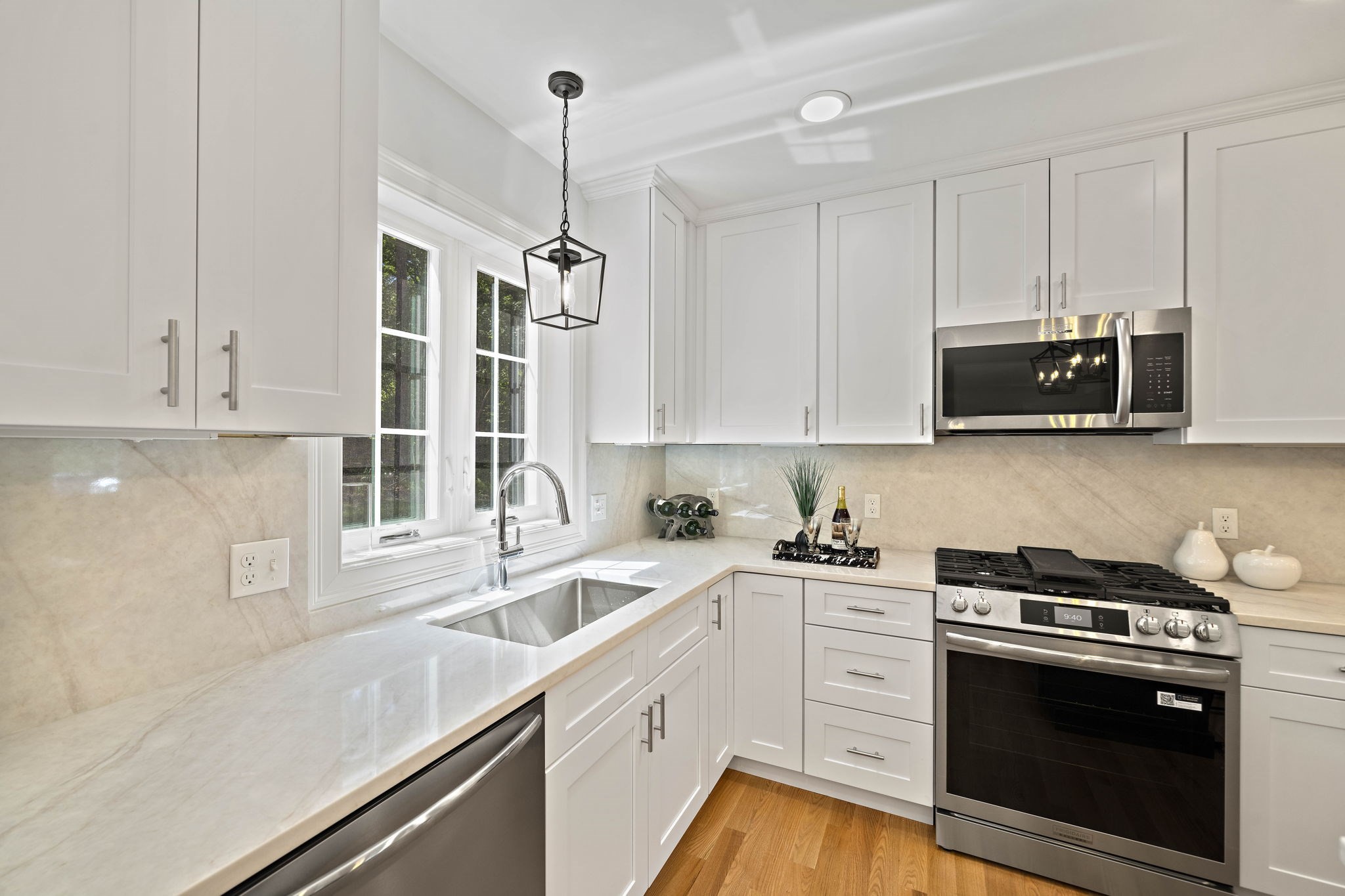 4 Clarendon Circle Property Photo 5