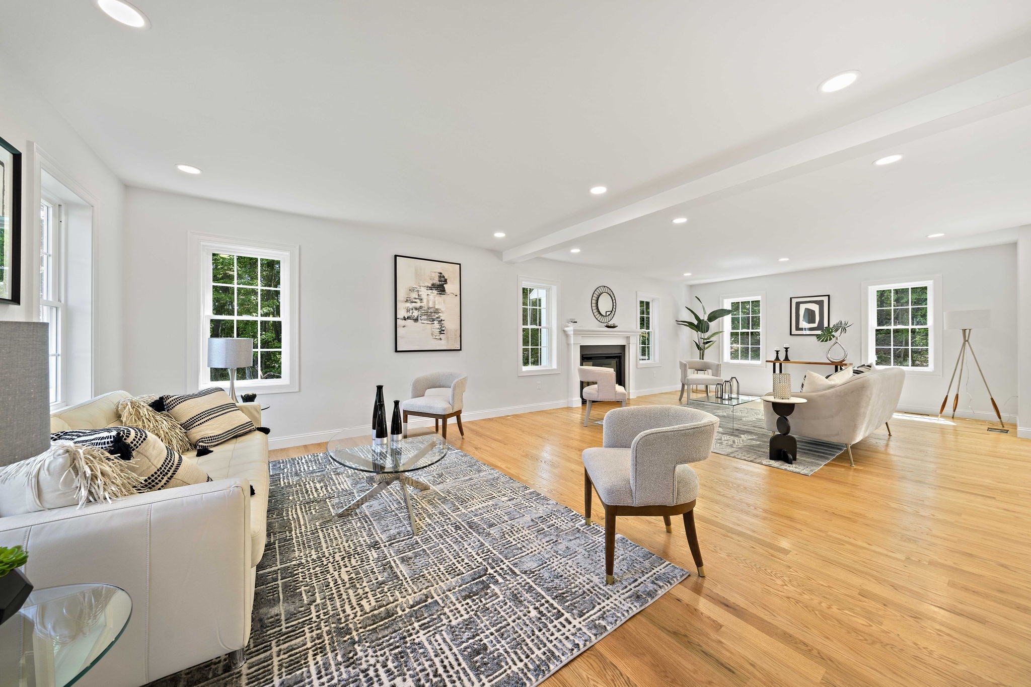 4 Clarendon Circle Property Photo 9
