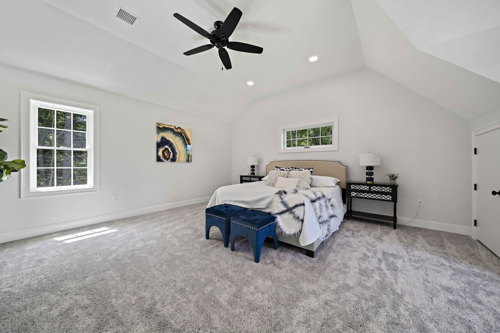 4 Clarendon Circle Property Photo 17