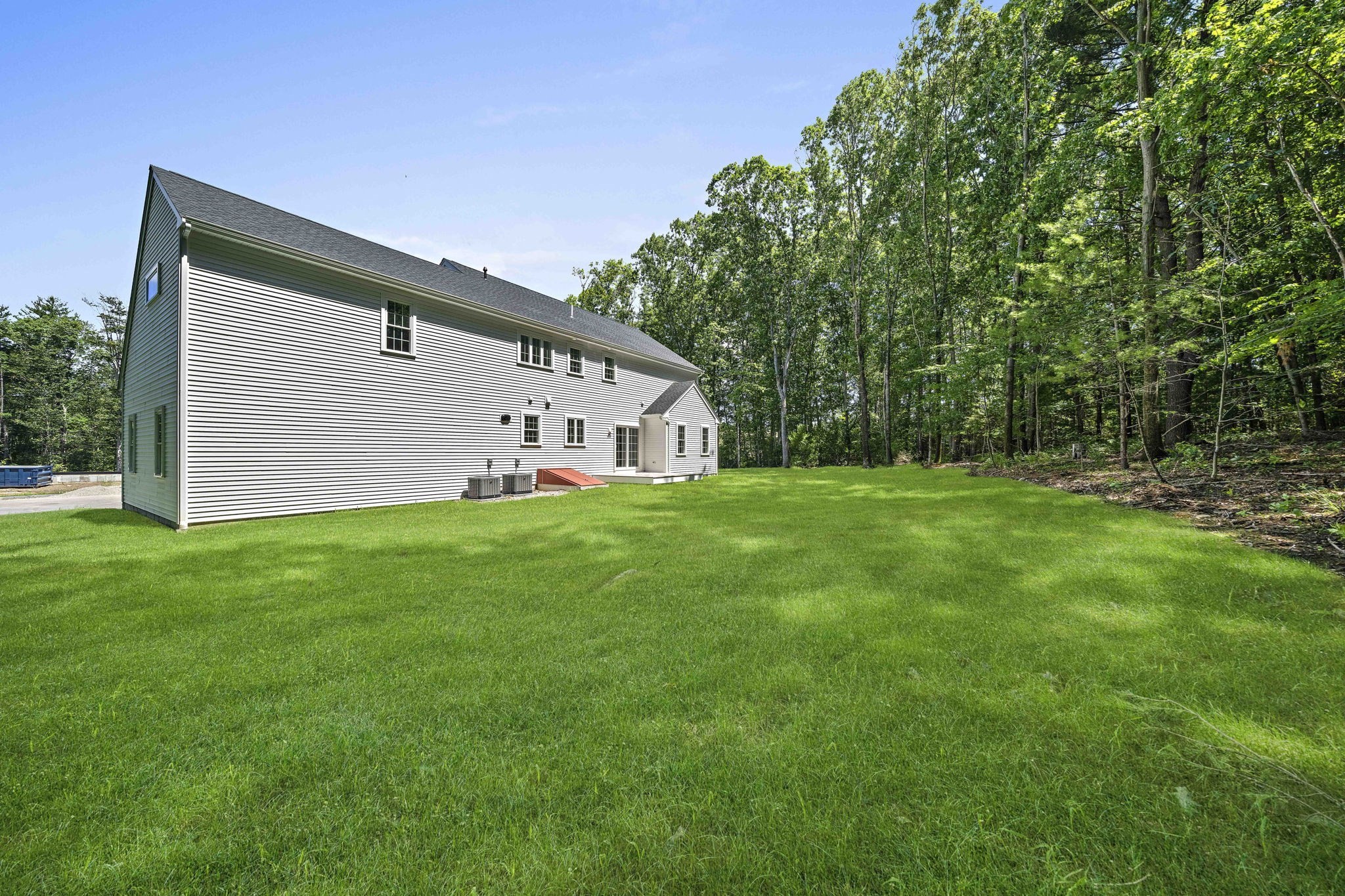 4 Clarendon Circle Property Photo 29