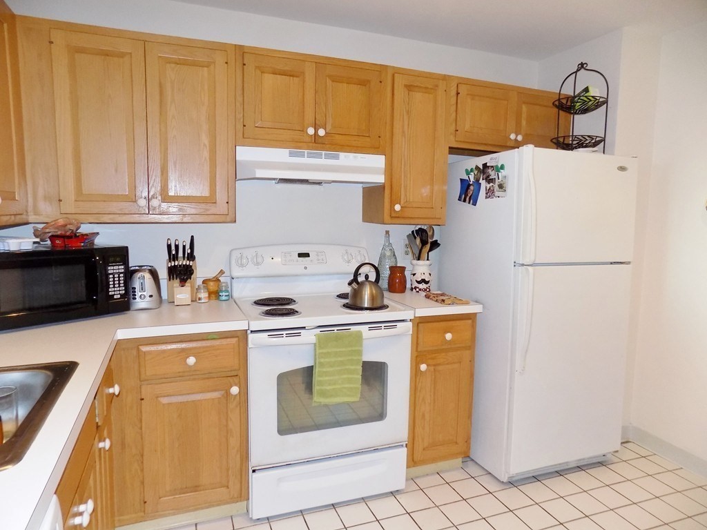 350 Revere Beach Blvd # 2c Property Photo 6