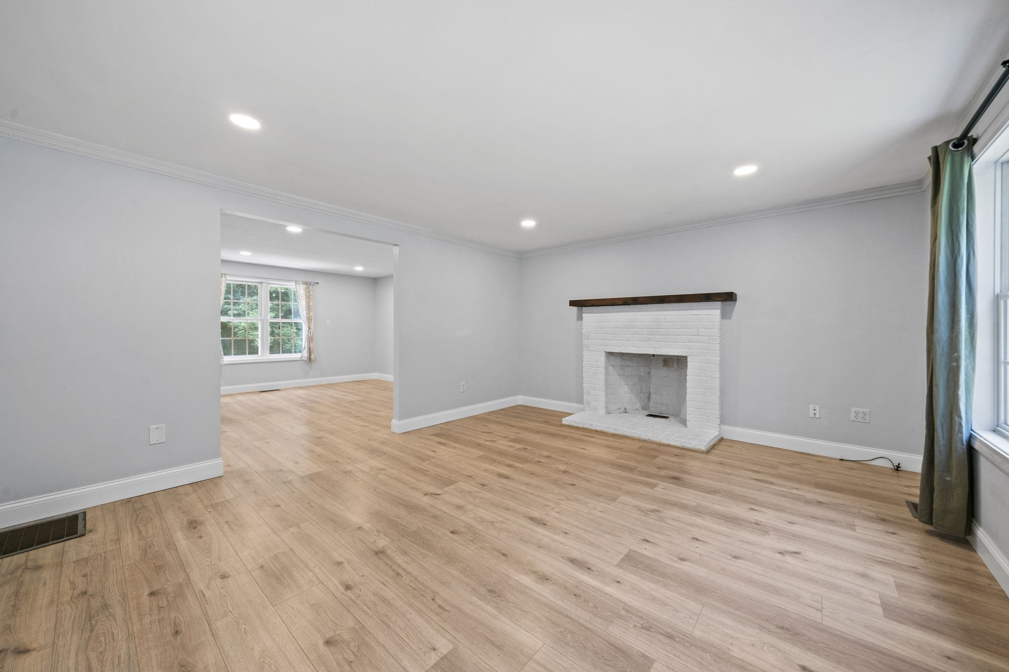 379 West Washington Street Property Photo 12
