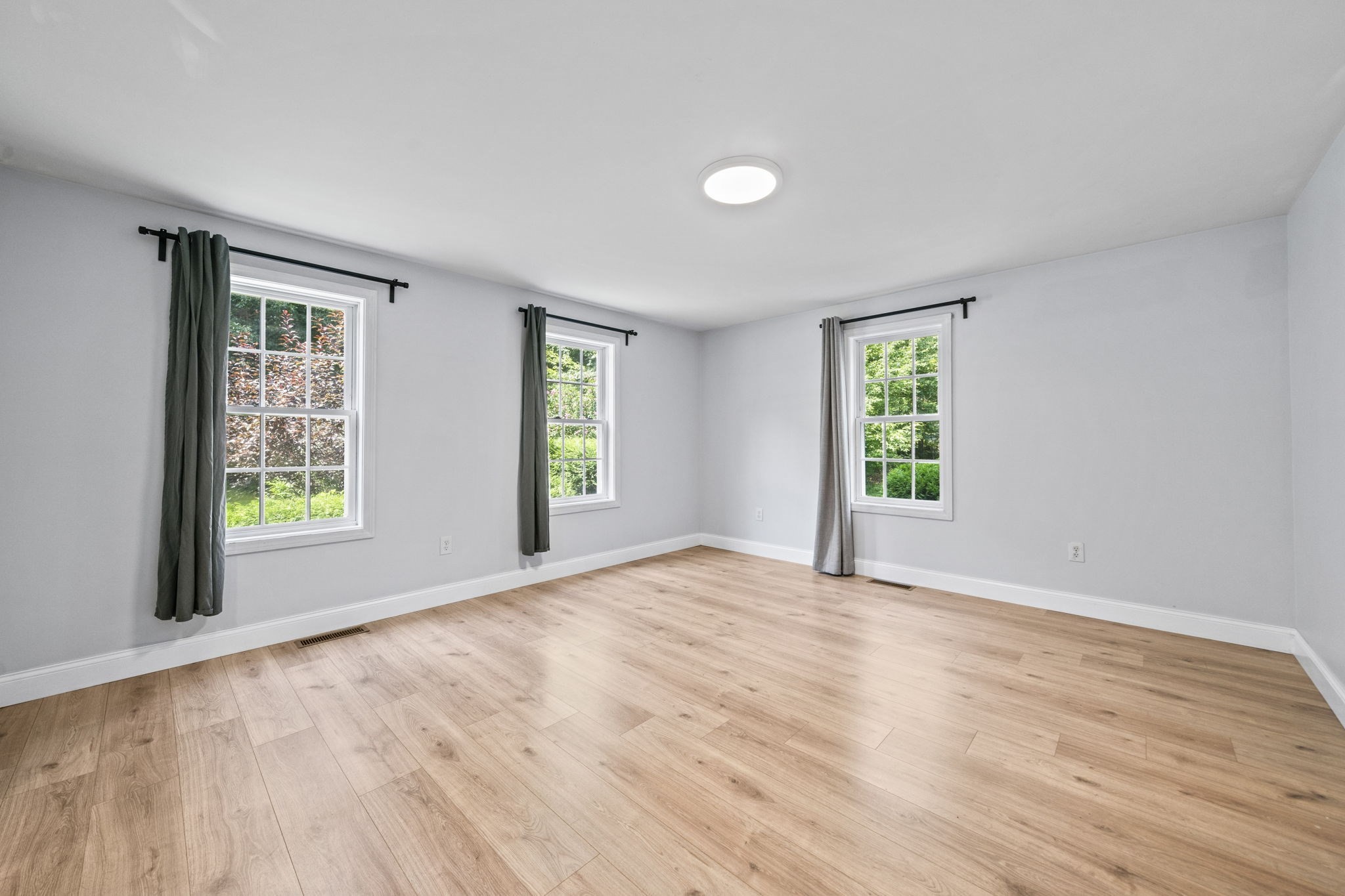 379 West Washington Street Property Photo 13
