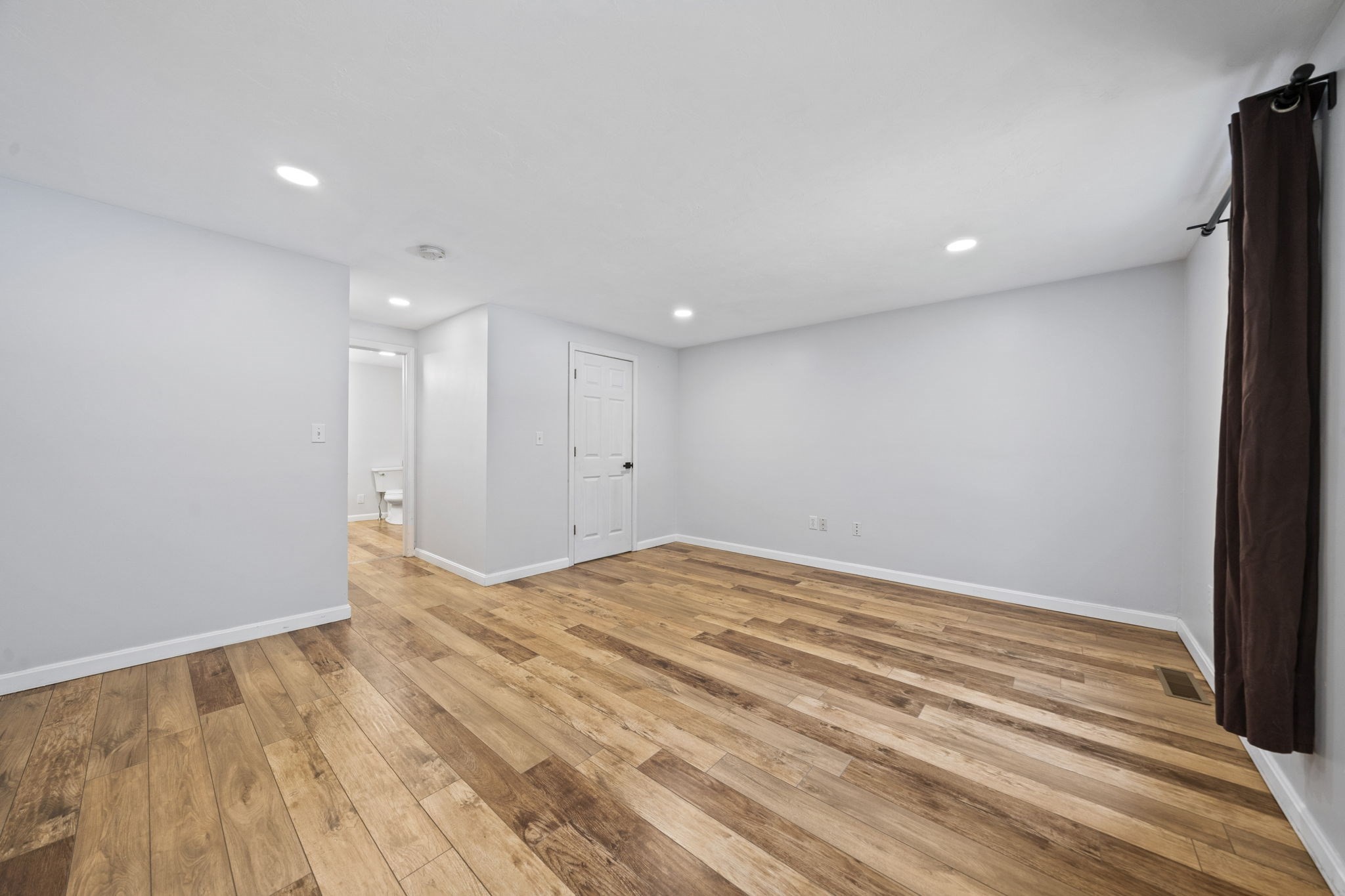 379 West Washington Street Property Photo 18