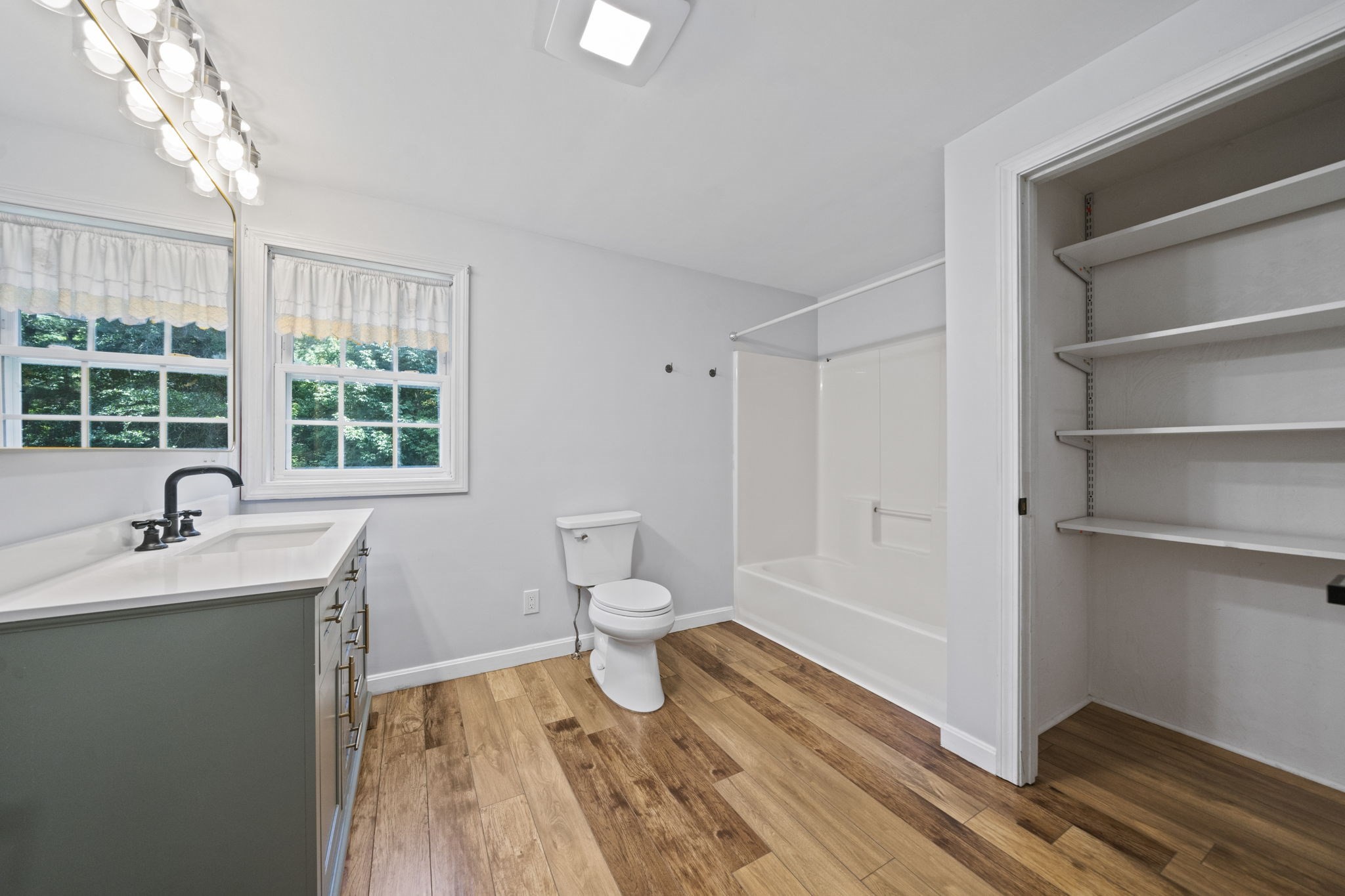 379 West Washington Street Property Photo 20